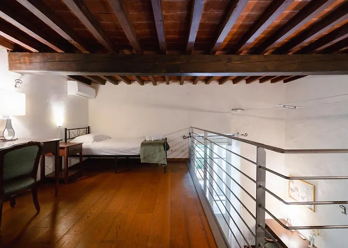 Piazza Dei Ciompi With Private Garden Apartmán